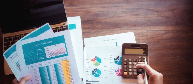 Apply a Deposit to an Invoice in QuickBooks